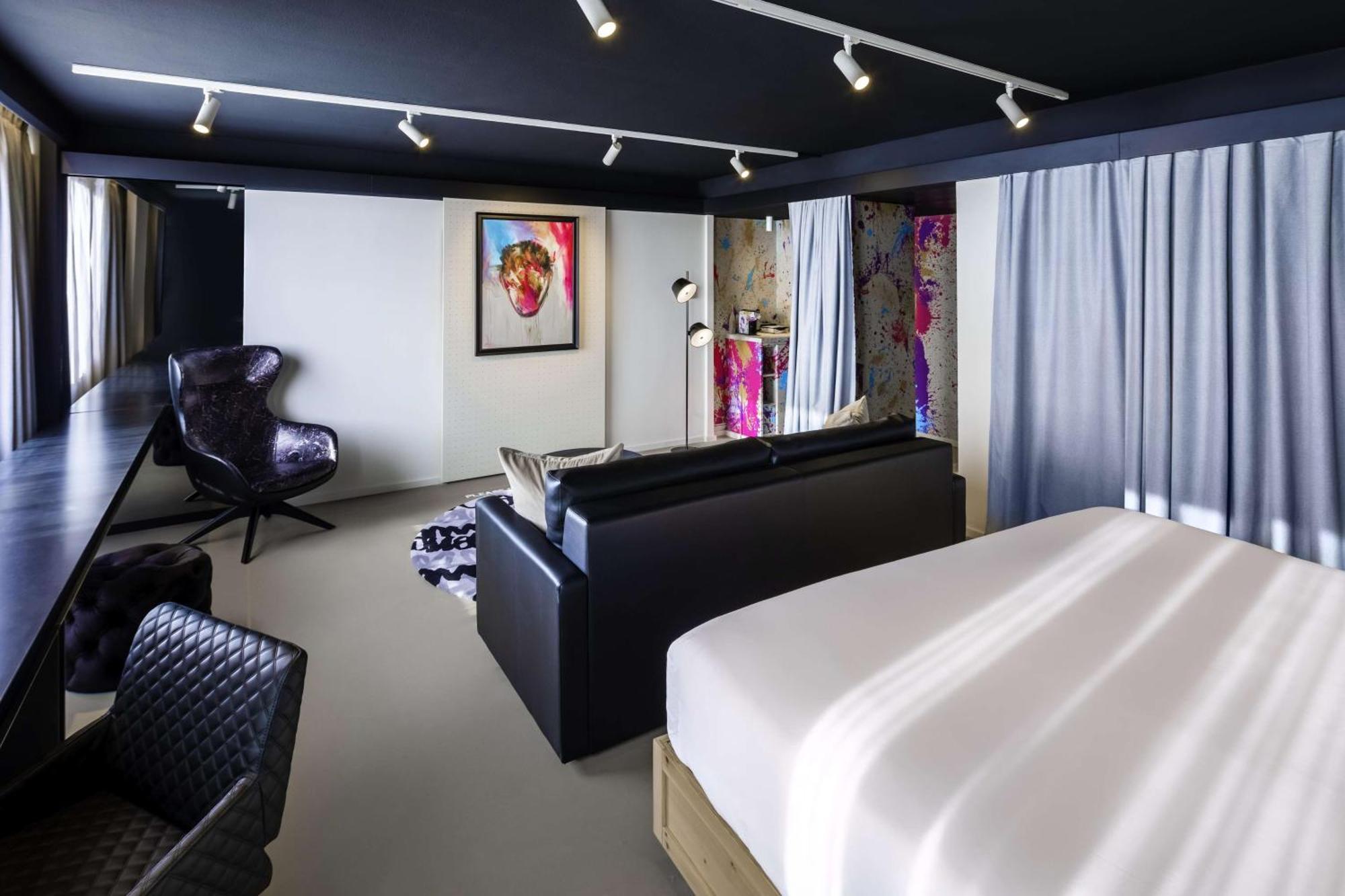 Gallery Suite,1646330994:JPEG