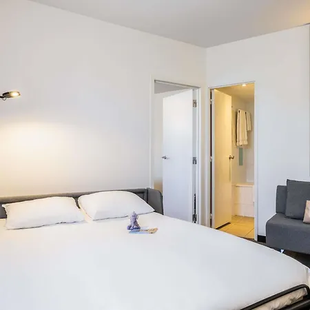Hotel Novotel Brussels Off Grand Place-3